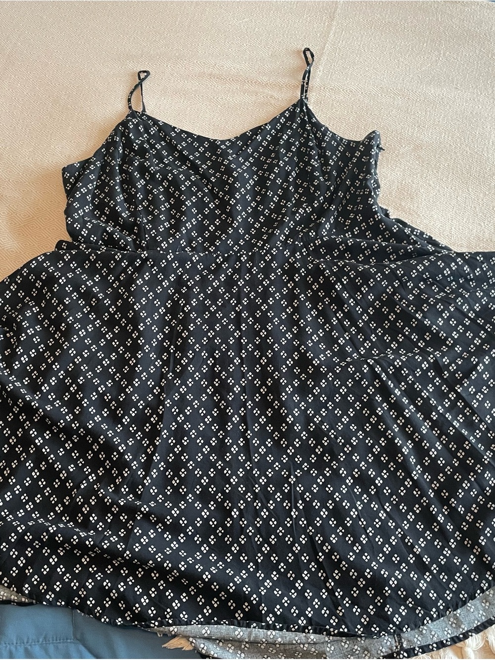 Old Navy Spaghetti Strap Midi Dress with White Diamond Print